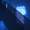 Light as a Design Statement: Creative Ways to Use Artificial Lighting - Image 16 of 26